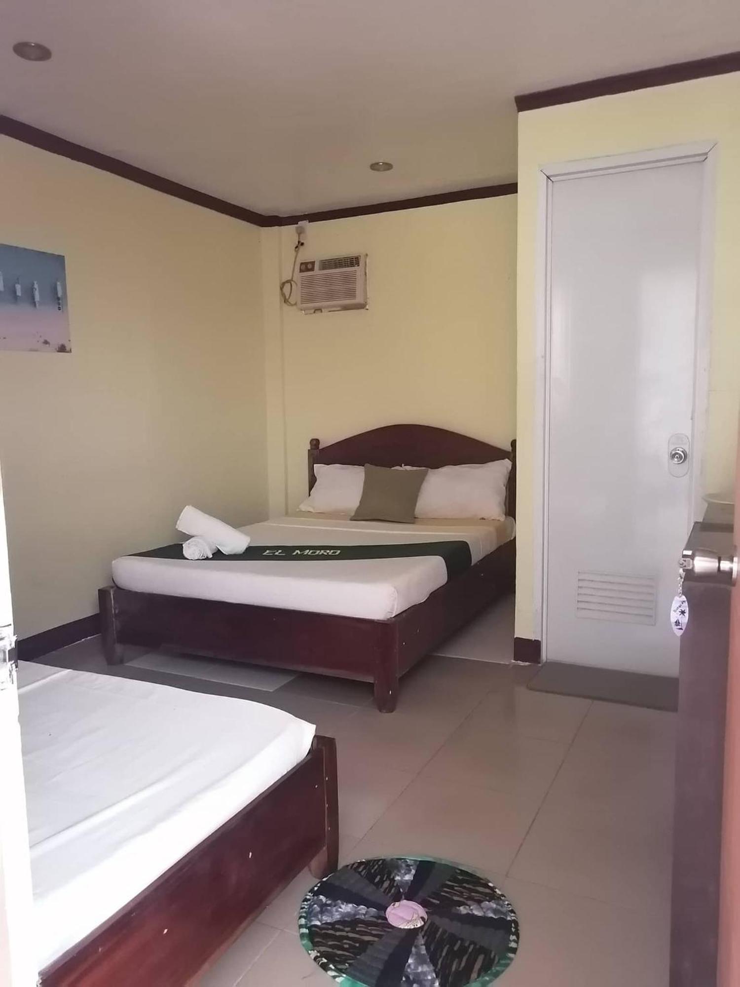 El Moro Beach Resort (Adults Only) Balabag  Buitenkant foto