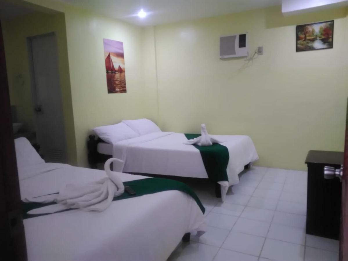 El Moro Beach Resort (Adults Only) Balabag  Buitenkant foto